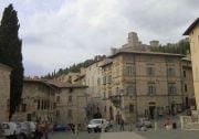 Keskiaikainen Assisin kaupunki on ihastuttava