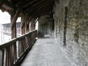 Tallinnan vanhan kaupungin muurilla 
