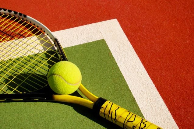 Hotellitenniksen lisäksi Mallorcalla voi osallistua ohjatuille tenniskursseille.