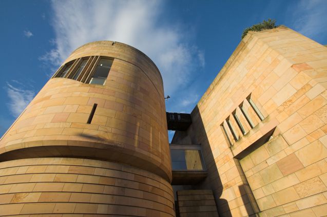 Skotlannin kansallismuseoon on vierailijoilla vapaa pääsy.