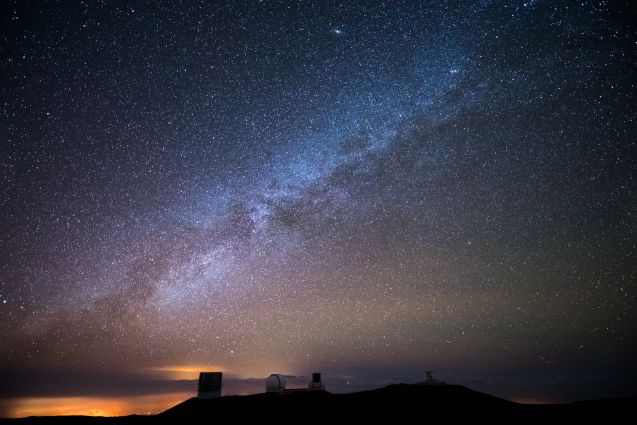 Lumoava tähtiloisto Mauna Kean tähtiobservatoriolla.