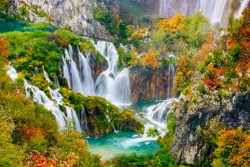 Plitvicen vesiputoukset ja järvet Kroatiassa. Kuva: Pmartike | Dreamstime.com