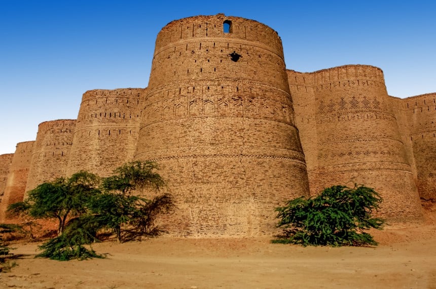 Derawarin linnoitus, Pakistan Kuva: Hussain | Adobe Stock