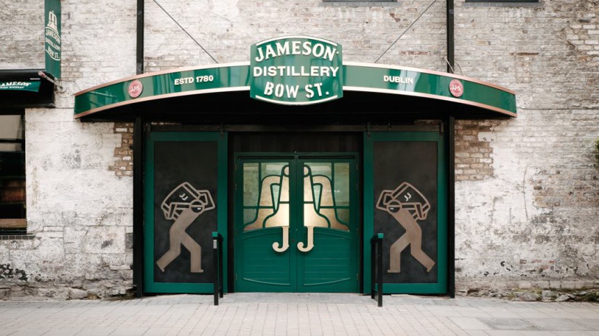 Jamesonin viskitislaamo Dublinin Bow Streetilla on uudistettu ja avattu jälleen vierailijoille. Kuva: Jameson