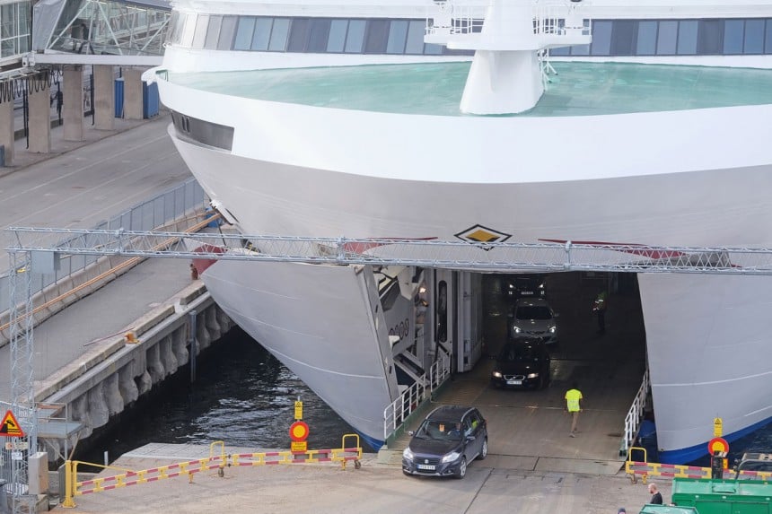 Helppo tapa aloittaa autoilu Ruotsissa on ylittää Itämeri laivalla.Kuva: Uatp1 | Dreamstime.com