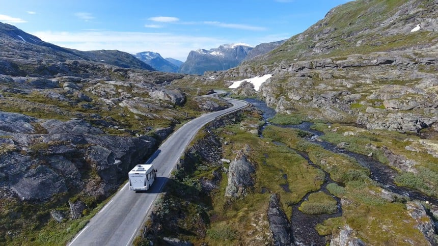 Norjan tiet ovat pääosin hyvässä kunnossa. Kuva: Tatiana Dyuvbanova | Dreamstime.com