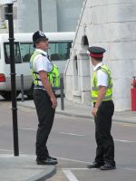 Poliisit vartioi