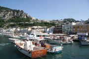 Caprin kaupungin satamaa