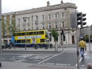 Bussit keltaisia Dublin