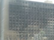 Kairon parlamenttitalo joka tammikuussa poltettiin, Mubarakin eron kunniaksi..