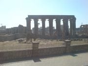 Läheltä Karnakin temppeliä
