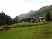  Madesimon kylän reunaa lähellä Sveitsin rajaa