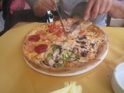 Luis Ravintolan vuodenaika pizza