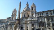 Piazza Navona. Loistopaikka hotellivalintaa ajatellen! 