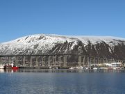 Silta Tromsösta mantereelle