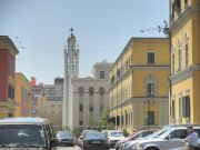 Tiranan keskustaa on jo paljon entisöity ja korjattu