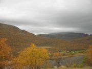 Finnmarkin korkein tunturi Rastticaissa, huippu pilven peitossa
