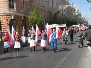 Puolalaisten vappumarssi Vilnassa - todella vauhdikas ja värikäs tapahtuma