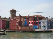 Venetsian edustalla oleva Buranon saari.