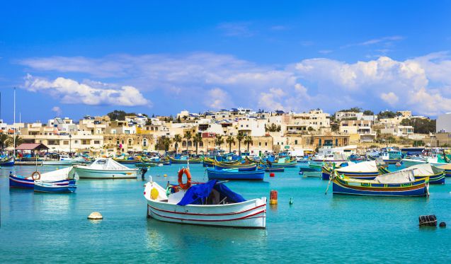 Marsaxlokkin kalastajakylässä järjestetään sunnuntaisin markkinat.