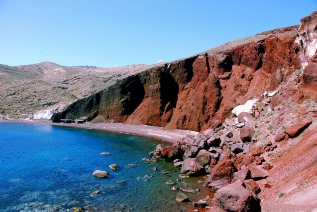 Kokkini Paralia eli Red Beach lähellä Akrotirin kylää.