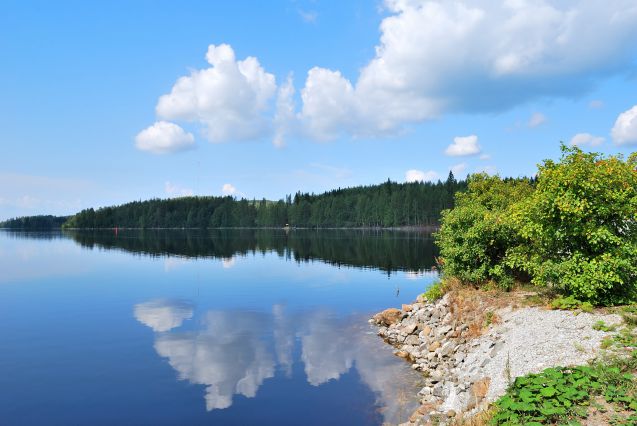 Koloveden upeat järvimaisemat.