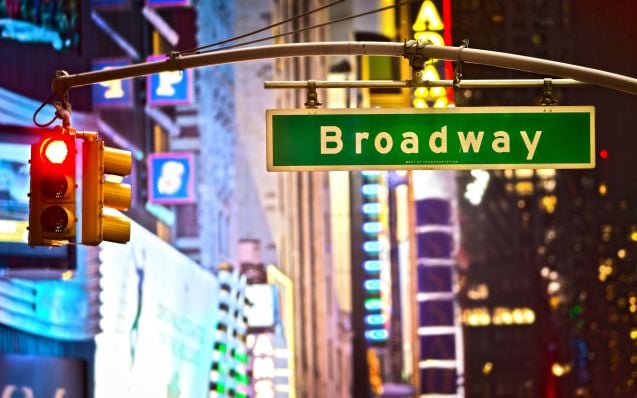 Broadwaylla kannattaa käydän myös nauttimassa näytelmäteatterista.
