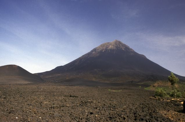 Kap Verden ainoa aktiivinen tulivuori sijaitsee Fogon saarella.