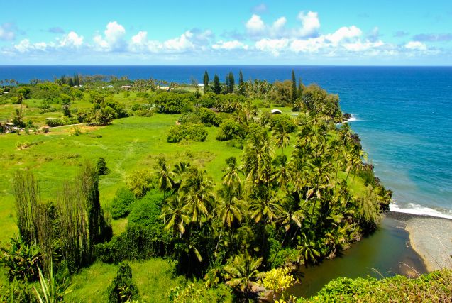 Hana Highway kulkee myös Keanae Peninsulan ohi. Maisemat ovat upeat koko matkan Kahuluista Hanaan saakka.