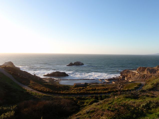 Lands End -puistossa sijaitsee myös 1800-luvulta peräisin olevan Sutro Baths -kylpylän rauniot.