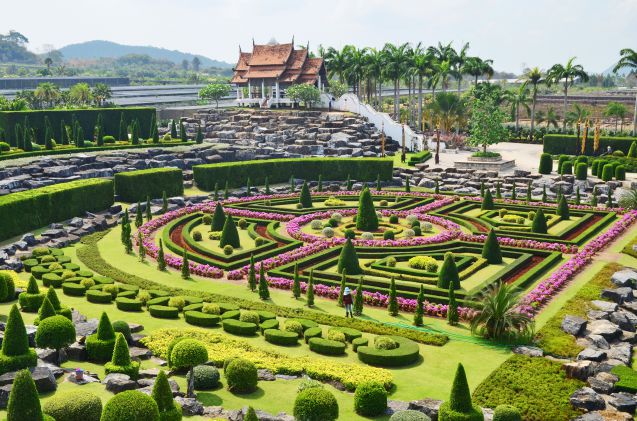 Nong Nooch Tropical Gardenissa on upea kukkaloisto.