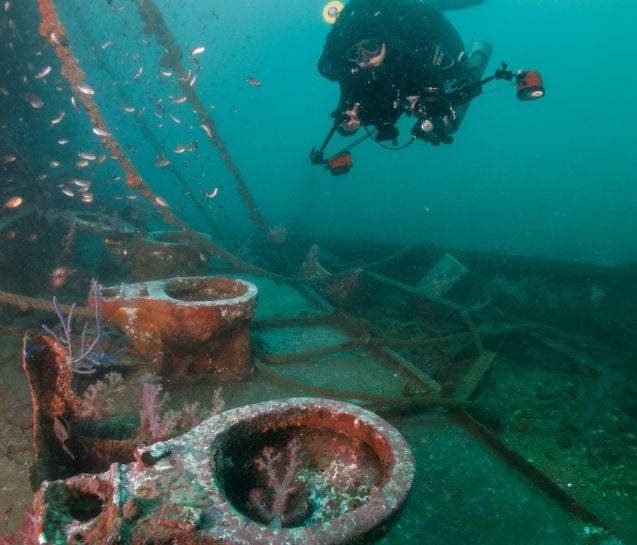 King Cruiserin hylylle pääsee sukellusretkelle mm. Phuketista. Kuva: Christian Gloor / Flickr.com