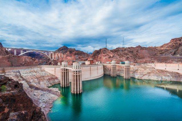 Hoover Dam sijaitsee Arizonan osavaltion puolella. Kuva: © Superjoseph | Dreamstime.com