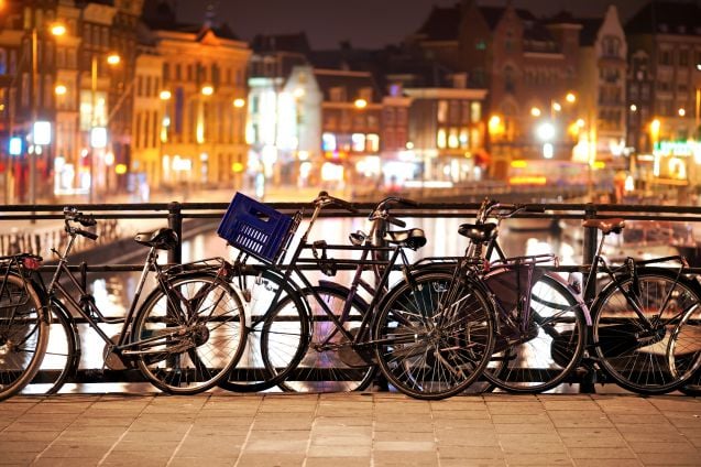 Pyörän vuokraaminen Amsterdamissa kannattaa.