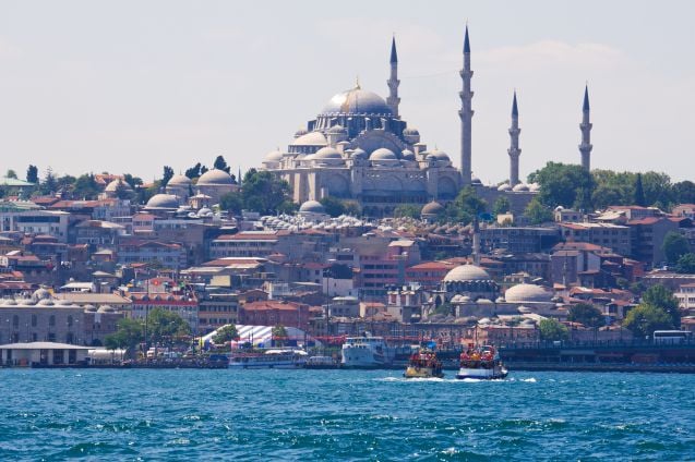 Istanbul Bosporinsalmelta nähtynä