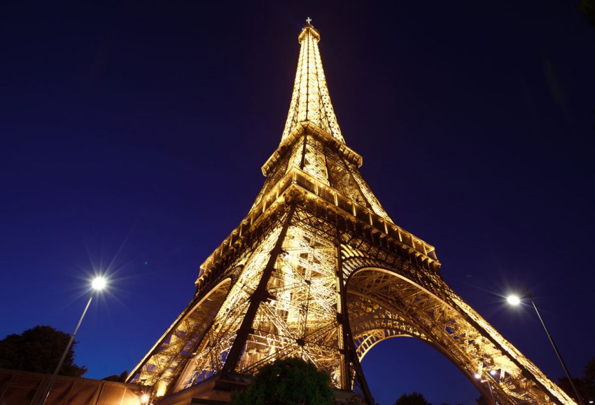 Onko Eiffel-tornia kuuluisampaa nähtävyyttä olemassakaan? Kuva: Maria Feklistova | Dreamstime.com
