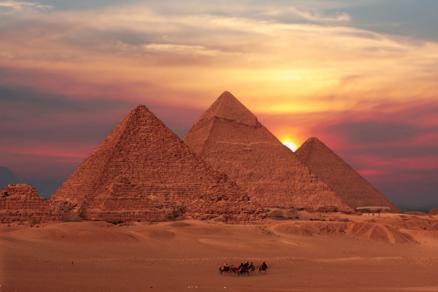 Gizan pyramidit ovat ikivanha mutta ikoninen nähtävyys. Kuva: Sculpies | Dreamstime.com