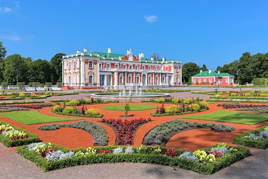 Kadriorgin palatsi puutarhoineen. Kuva: © Mikhail Markovskiy | Dreamstime.com