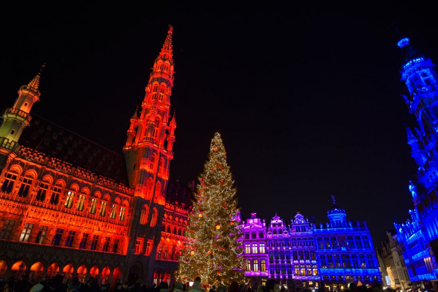 Brysselissä joulutorin puitteet ovat komeat. Kuva: Thecriss | Dreamstime.com