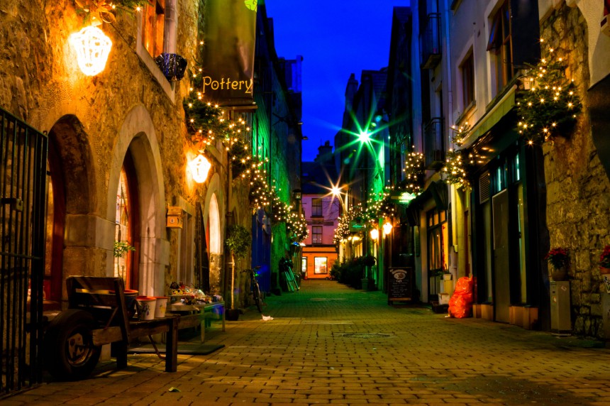 Galwayn kapeat kadut ovat tunnelmalliset. Kuva: © Rihardzz | Dreamstime.com