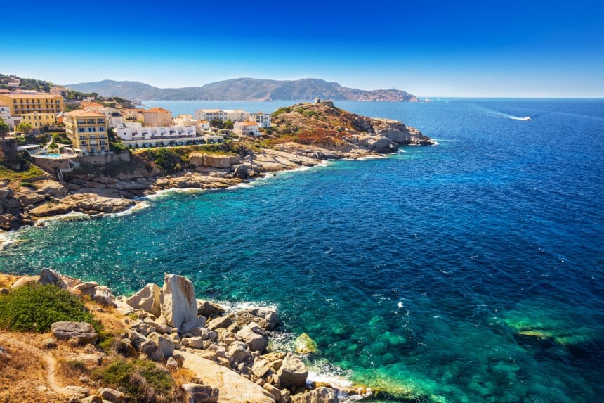 Euroopasta löytyy saarilomakohteita moneen lähtöön! Kuvassa Korsika. Kuva: © Eva Bocek | Dreamstime.com