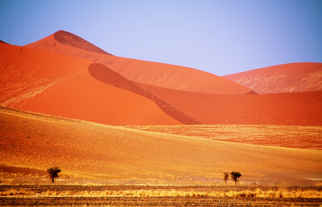Namibin autiomaa on karuudessaan hämmentävän kaunis. Kuva: Maria Luisa Lopez Estivill | Dreamstime.com