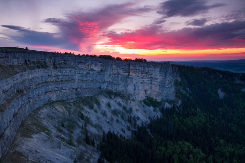 Creux du Vanin upeat maisemat sijaitsevat lähellä Lindenhofin leirintäaluetta. Kuva: © Sennphotography | Dreamstime.com