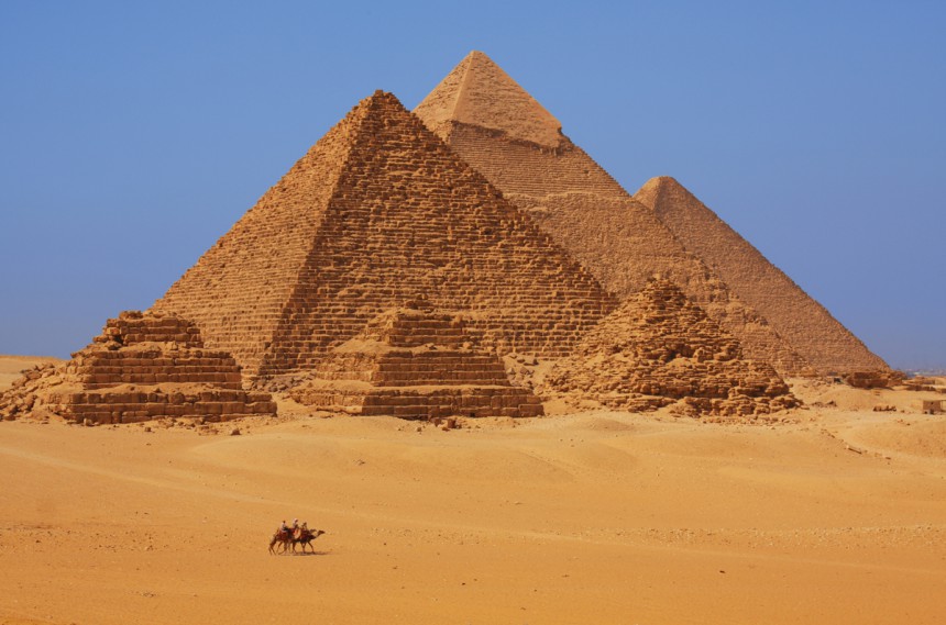 Egyptin pyramidit. Kuva: © Dan Breckwoldt | Dreamstime.com