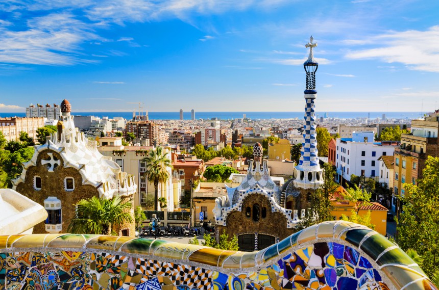 Barcelona ja sen lukuisat nähtävyydet ovat monen Espanjan matkasta haaveilevan mielessä. Kuva: © Mapics | Dreamstime.com