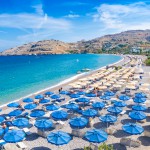 Kesällä suuntana Kreikan Rodos? Tässä 8 perhehotellia, joissa koko perheen lomaan on loistavat puitteet!