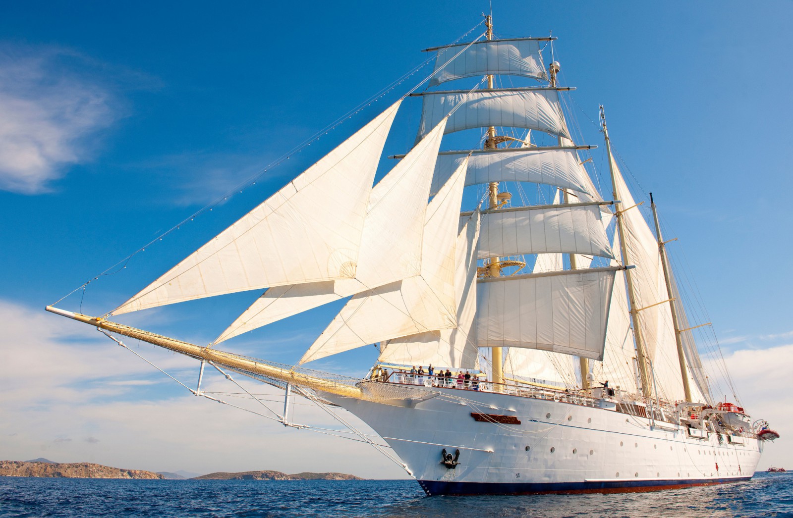 Purjelaivaristeily on upea ja uniikki tapa nähdä Välimeren kauneimpia maisemia! Kuva: ©StarClippers