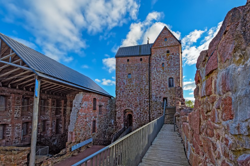 Kastelholman linna on peräisin 1300-luvulta. Kuva: Igor Groshev | Adobe Stock
