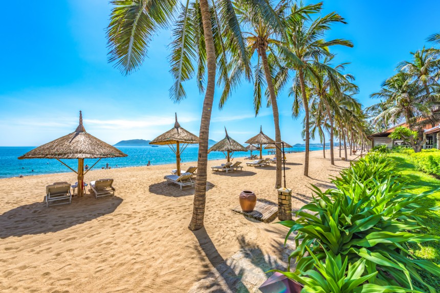 Nha Trangin ranta eteläisessä Vietnamissa. Kuva: DreamArchitect | Adobe Stock