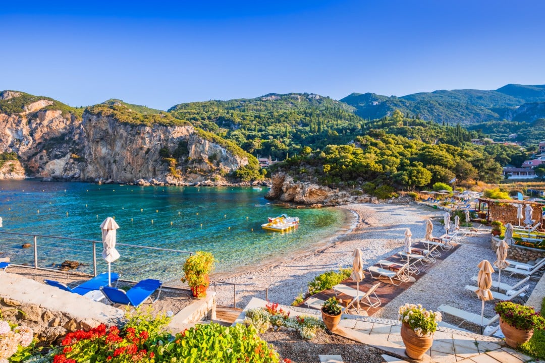 Korfun saari Kreikassa on yksi hyvä vaihtoehto toukokuun matkakohteeksi. Kuva: SCStock | Adobe Stock